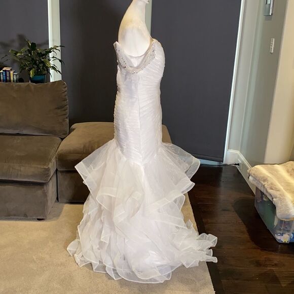 Women’s Wedding Dress with Side Design Ruffles & Corset Back Size L NWOT - Picture 6 of 11